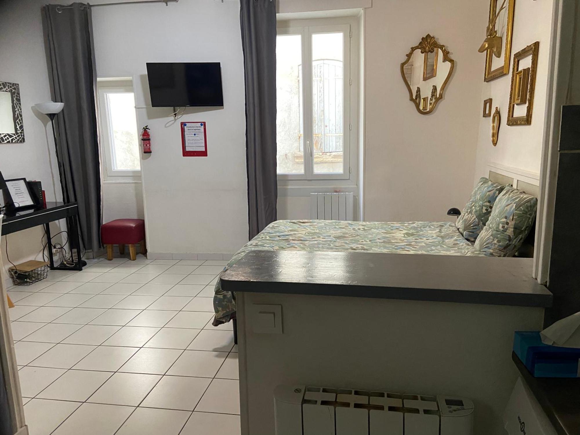 Studio Triangle Arene Gare Maison Carree Placette Νιμ Εξωτερικό φωτογραφία